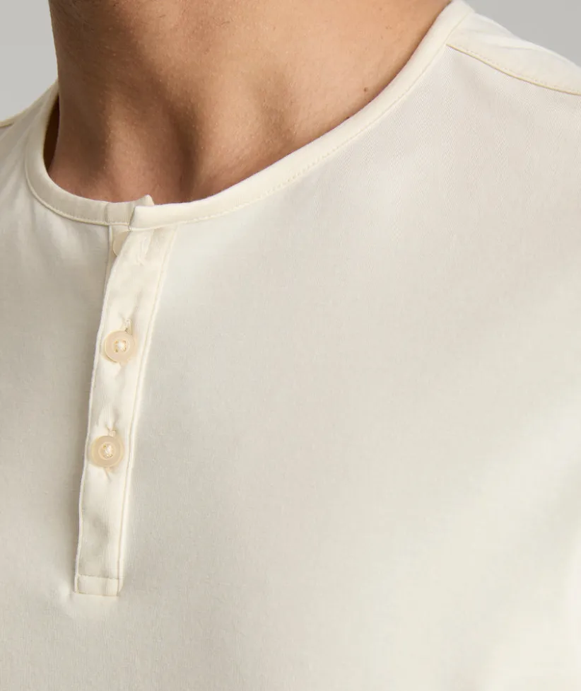 ecosoft-short-sleeve-henley-KBLrTpvi-1.webp Tees & Henleys>UNTUCKit EcoSoft™ Short-Sleeve Henley