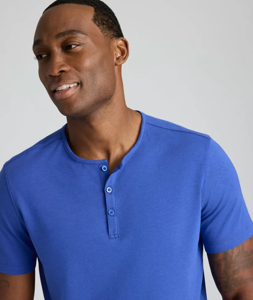 ecosoft-short-sleeve-henley-qOSMQRwj-4.webp Tees & Henleys>UNTUCKit EcoSoft™ Short-Sleeve Henley Cobalt Blue