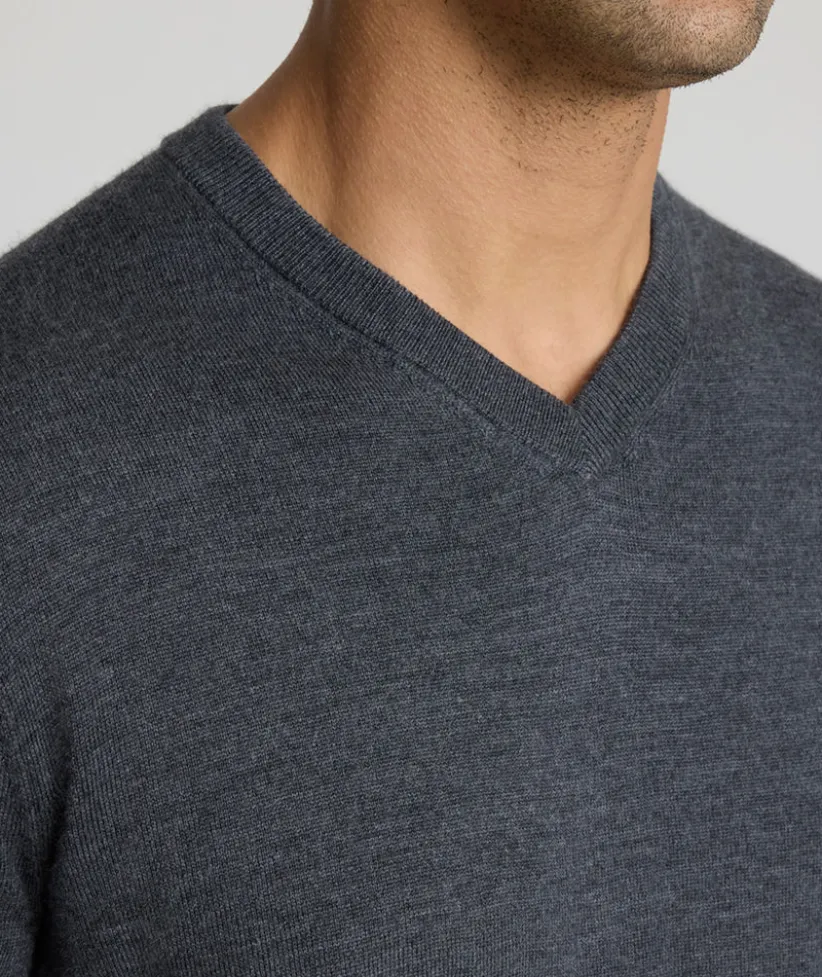 merino-wool-v-neck-sweater-BMvoVYnB-1.webp Sweaters>UNTUCKit Merino Wool V-Neck Sweater