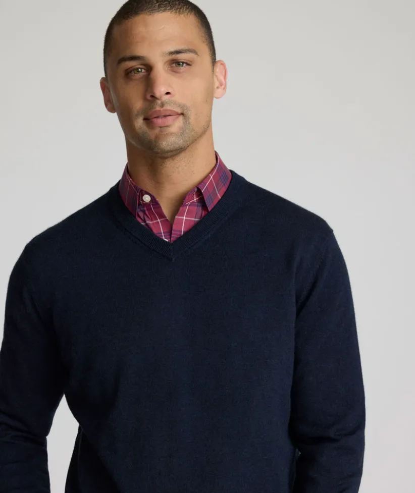 merino-wool-v-neck-sweater-rKJKXUKJ-2.webp Sweaters>UNTUCKit Merino Wool V-Neck Sweater