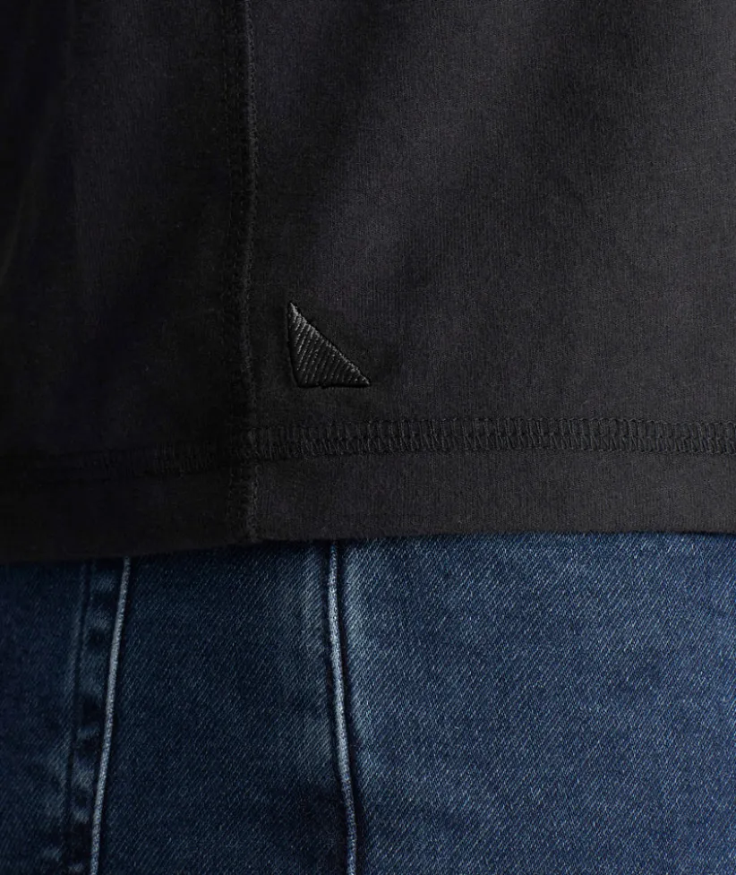 ultrasoft-henley-gXGLXaDY-2.webp Tees & Henleys>UNTUCKit Ultrasoft Henley