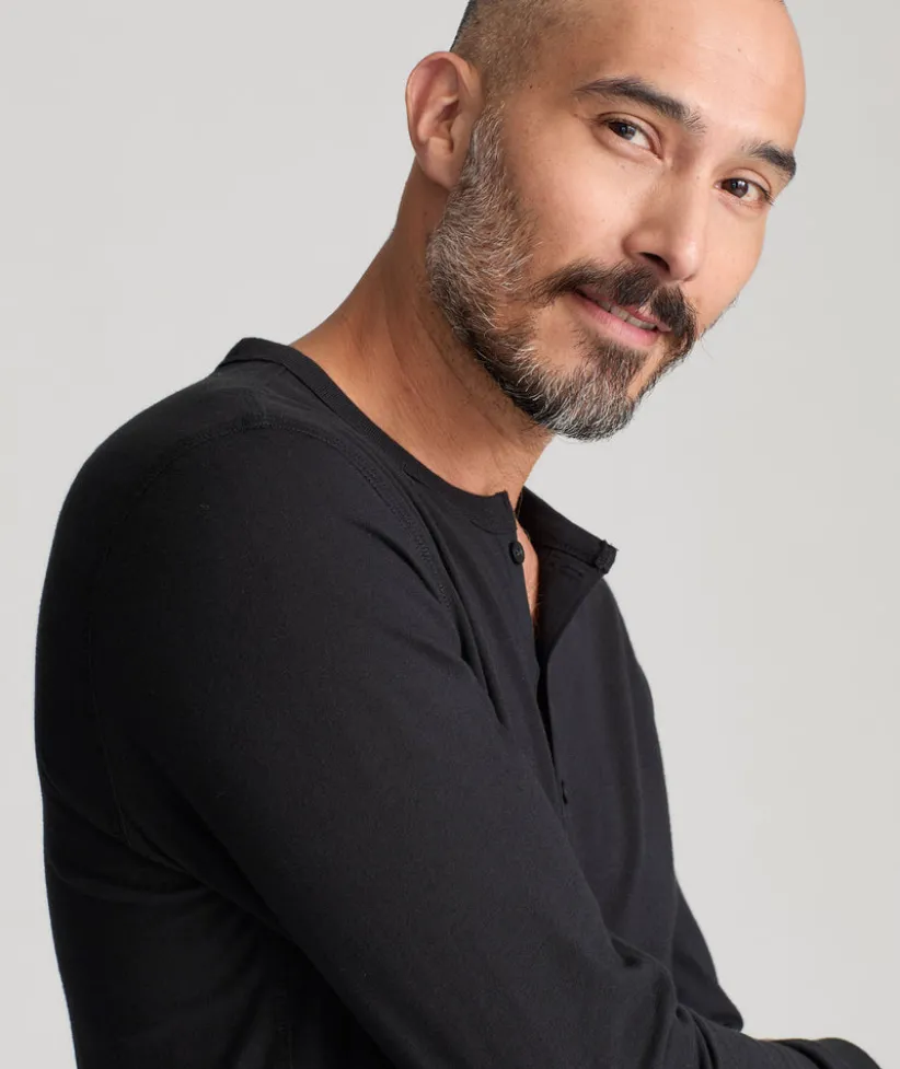 ultrasoft-henley-gXGLXaDY-3.webp Tees & Henleys>UNTUCKit Ultrasoft Henley